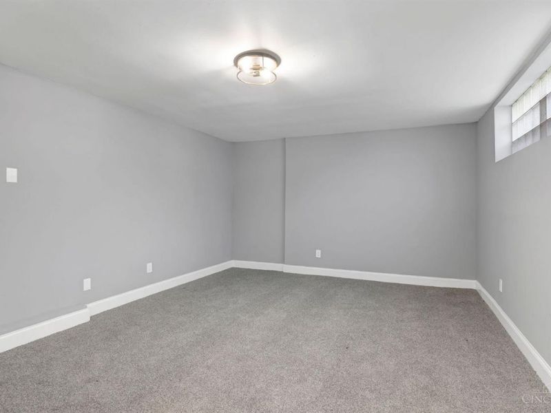 2687 Westwood Northern Boulevard, Unit B3, Cincinnati, OH 45211 Photo 24