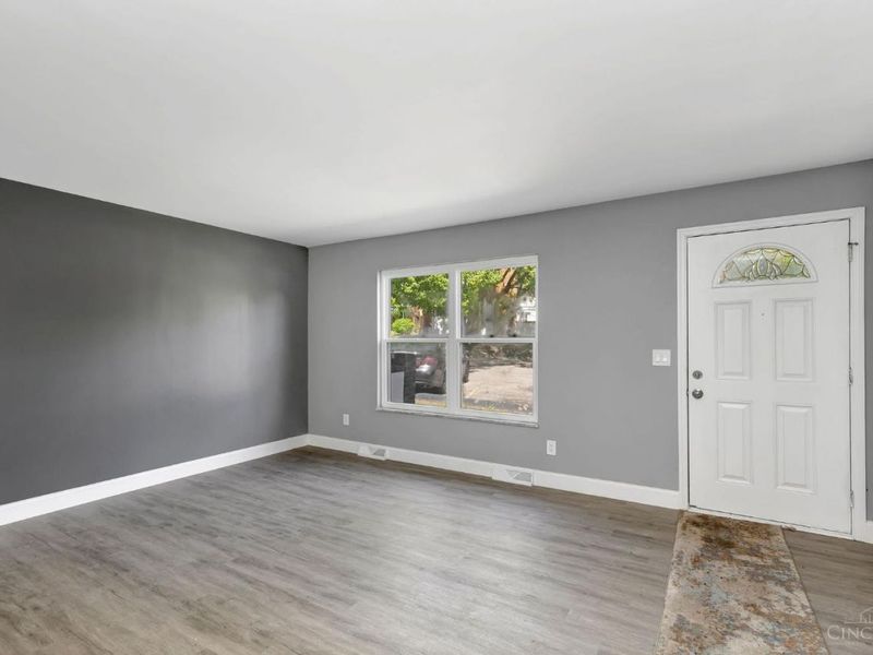 2687 Westwood Northern Boulevard, Unit B3, Cincinnati, OH 45211 Photo 3