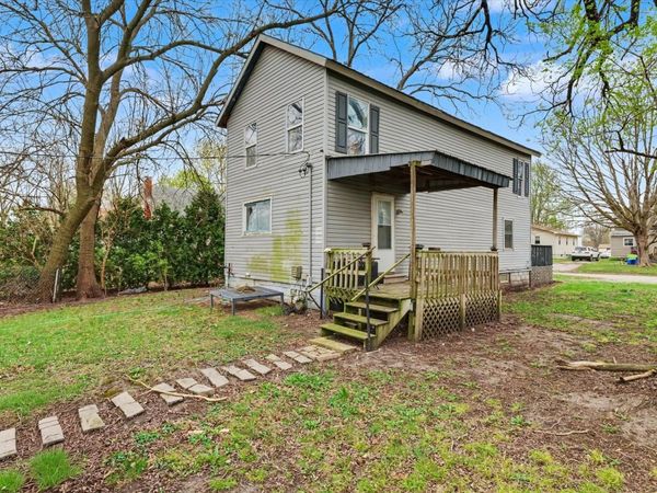 225 E Pine Street , Paxton, IL 60957