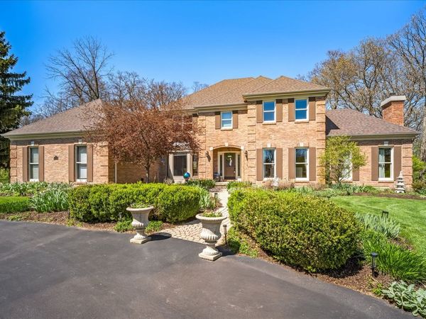 41W668 Hunters Hill Drive , St. Charles, IL 60175