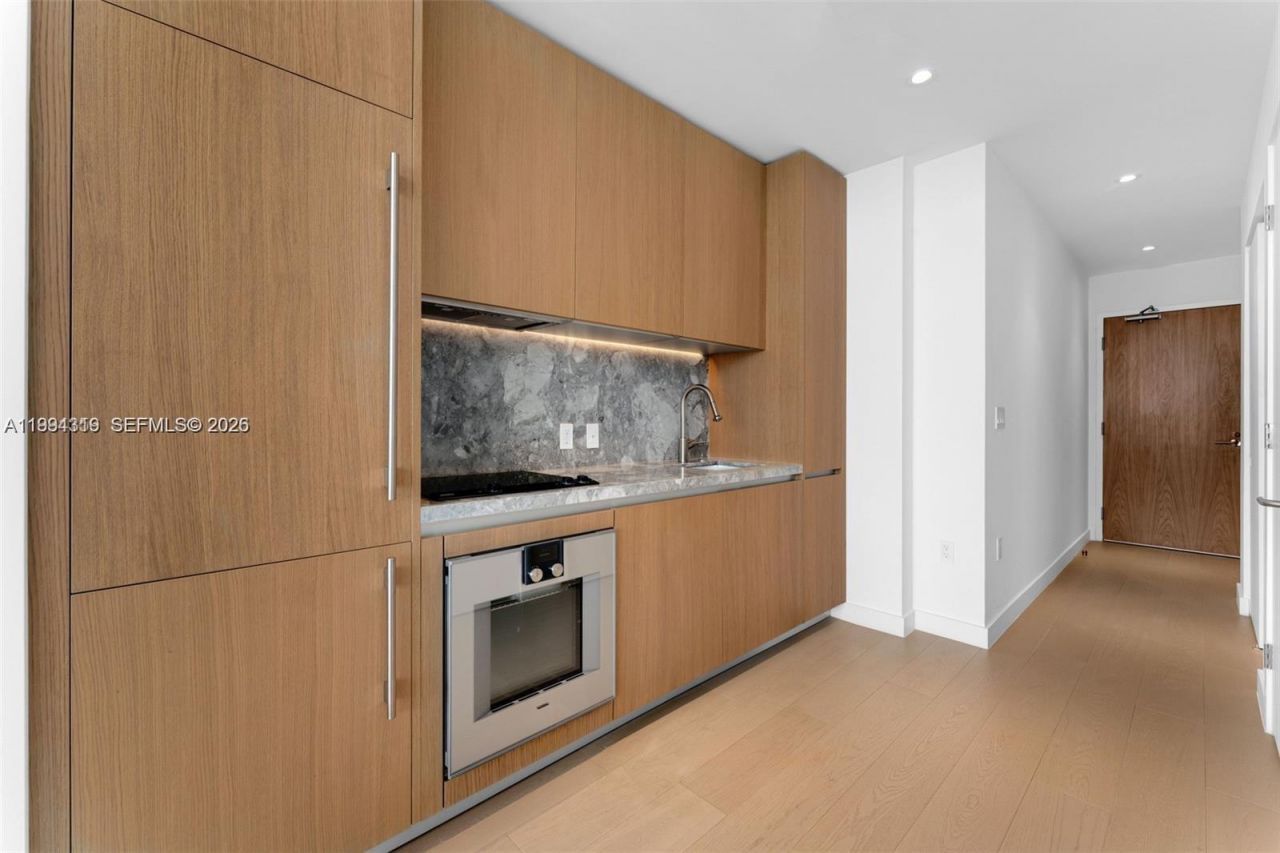 500 Alton Rd , Unit 2504, Miami Beach, FL 33139 Photo