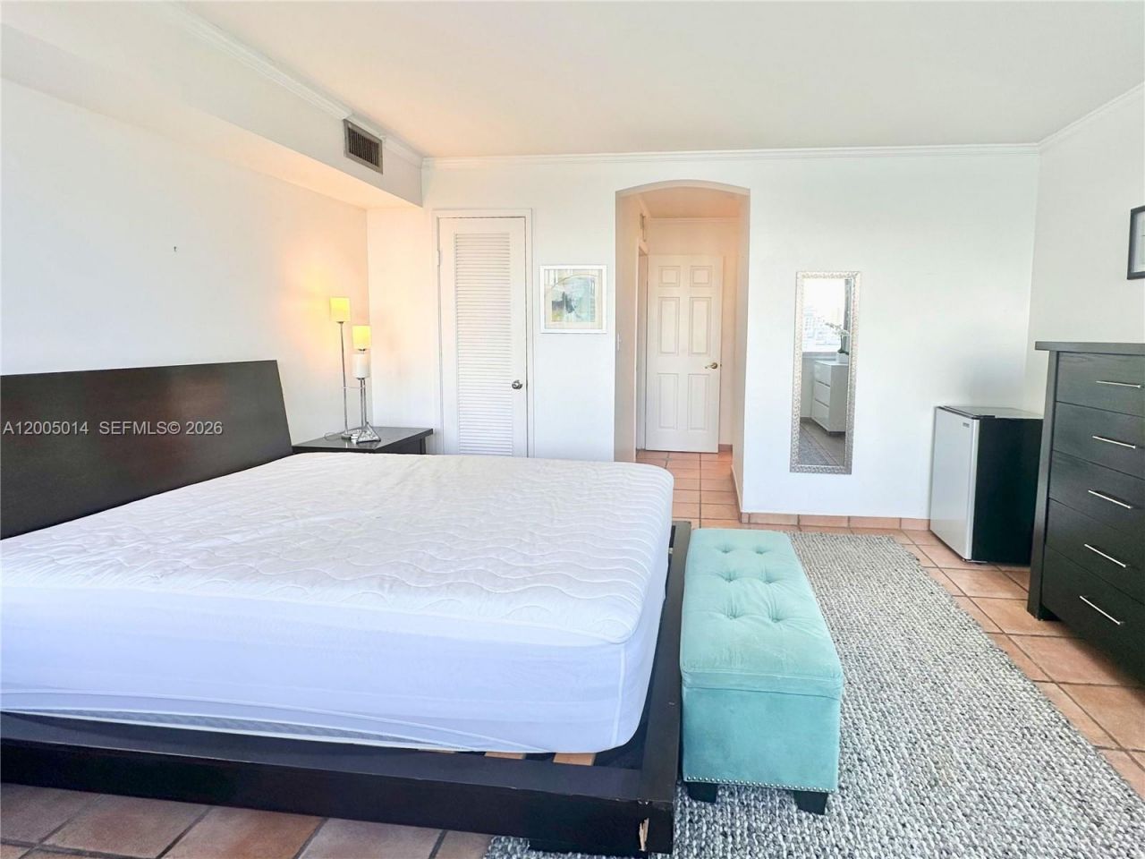 7135 Collins Ave , Unit 811, Miami Beach, FL 33141 Photo