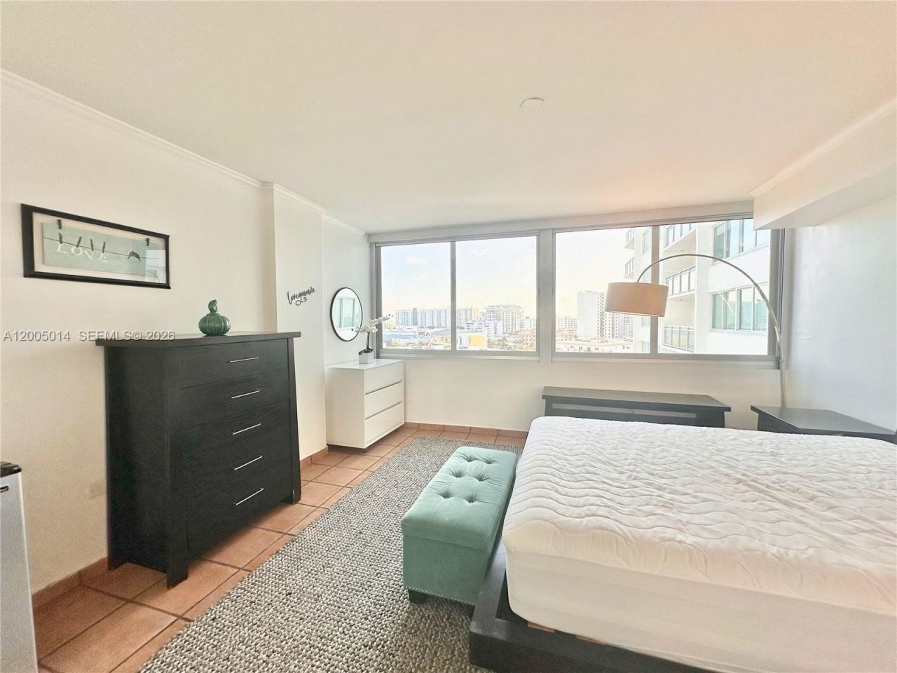 7135 Collins Ave , Unit 811, Miami Beach, FL 33141 Photo