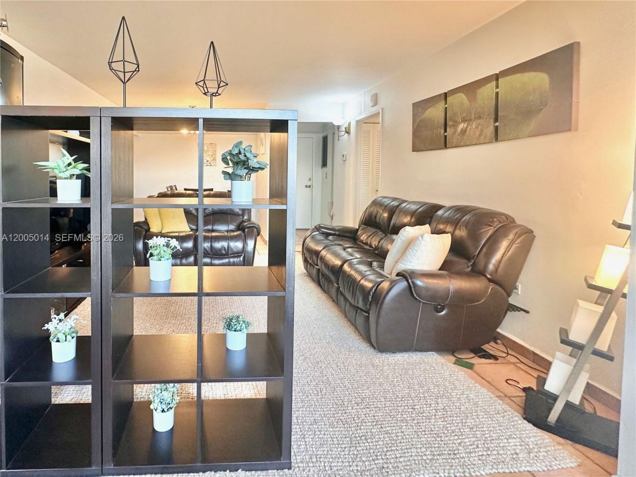 7135 Collins Ave , Unit 811, Miami Beach, FL 33141 Photo