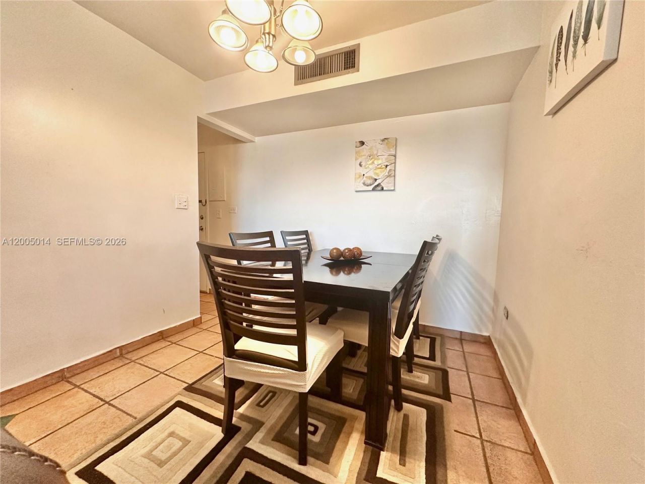 7135 Collins Ave , Unit 811, Miami Beach, FL 33141 Photo