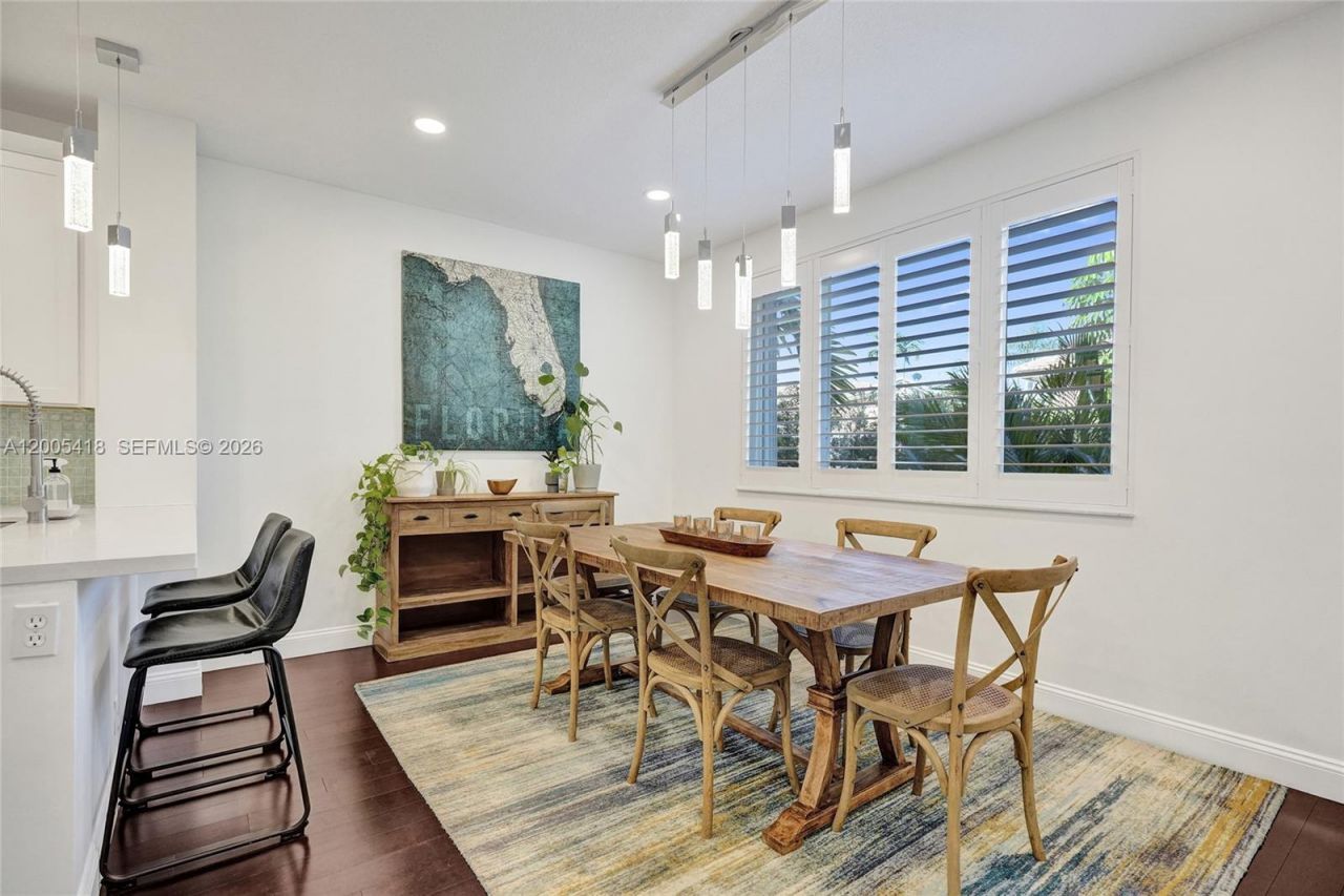 1062 SW 158th Ave , Pembroke Pines, FL 33027 Photo