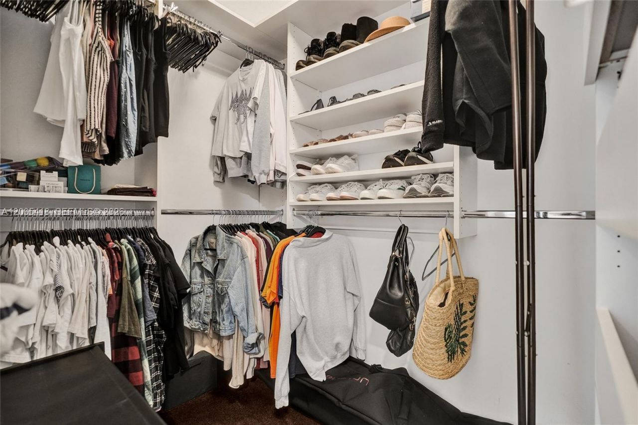 1062 SW 158th Ave , Pembroke Pines, FL 33027 Photo