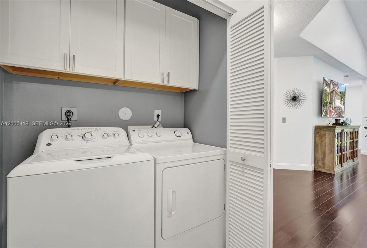 1062 SW 158th Ave , Pembroke Pines, FL 33027 Photo