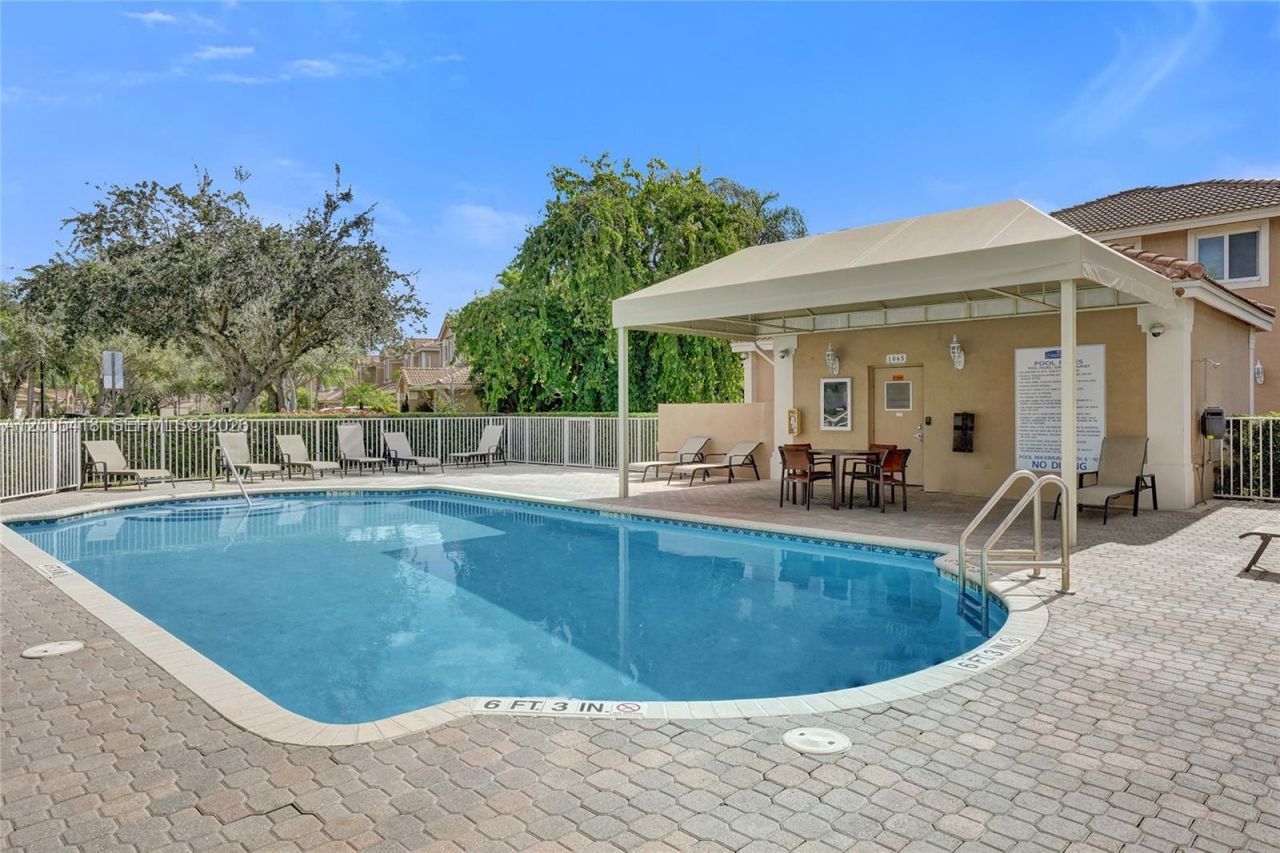 1062 SW 158th Ave , Pembroke Pines, FL 33027 Photo