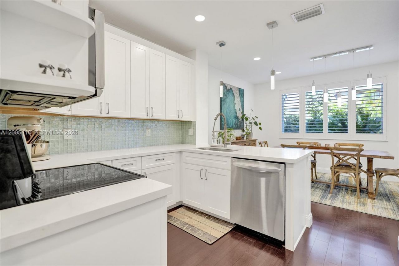 1062 SW 158th Ave , Pembroke Pines, FL 33027 Photo