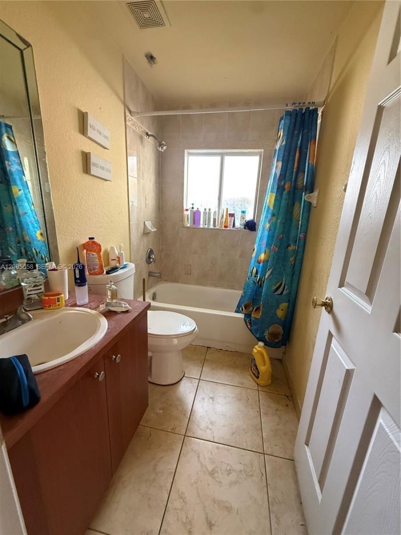 12390 SW 217th St, Miami, FL 33170 Photo
