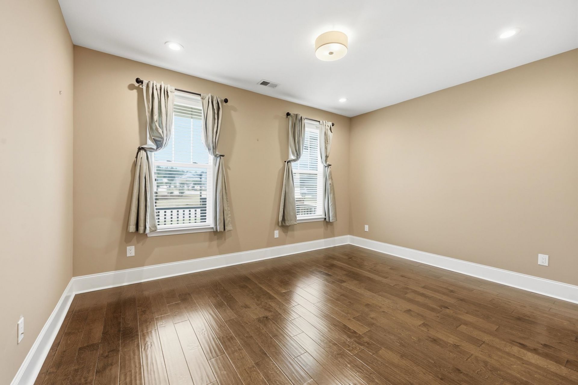 3001 Purity Place Loop  Photo 9