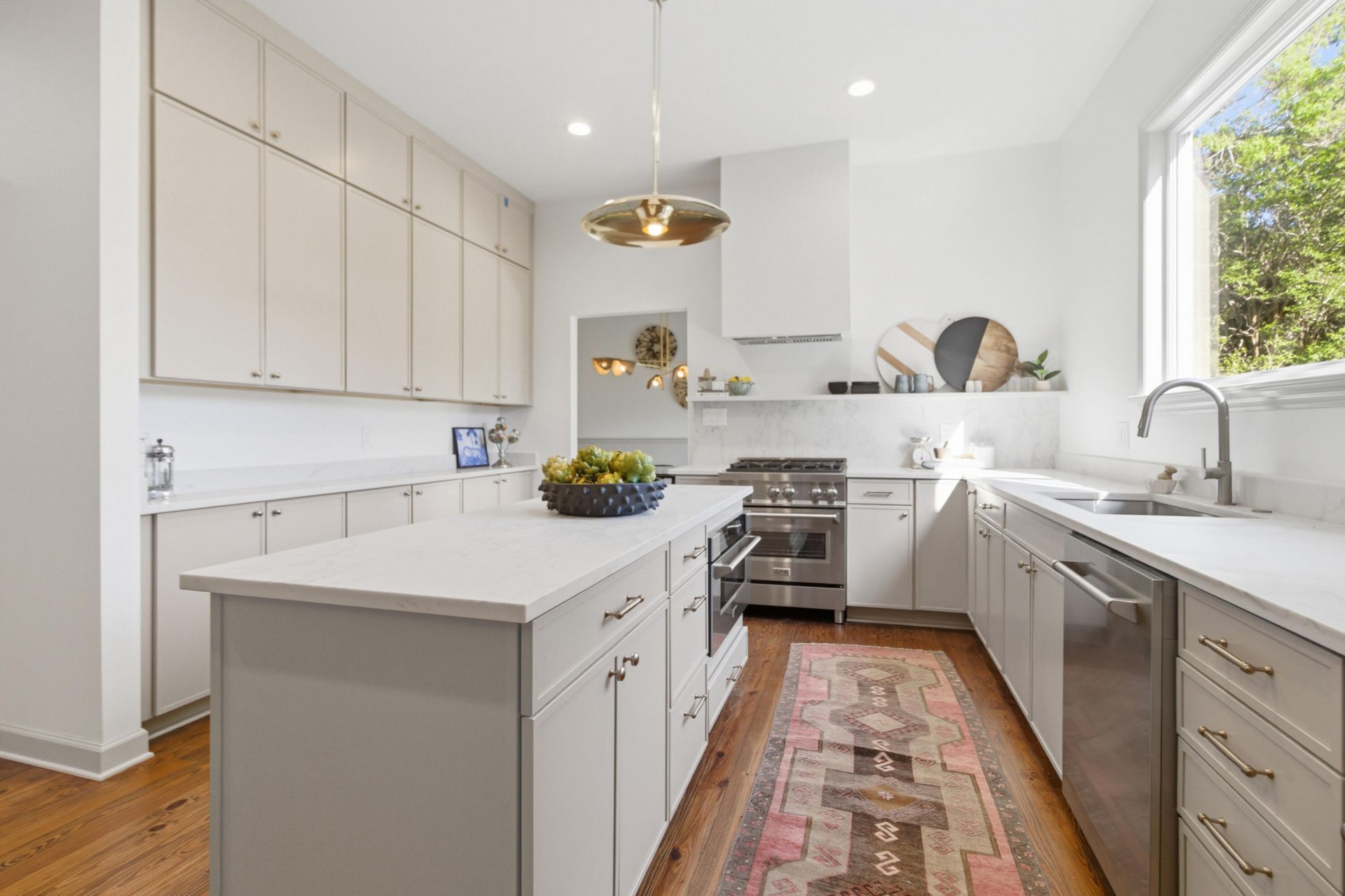 1505 Headquarters Plantation Drive Photo 13