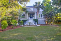 1505 Headquarters Plantation Drive photo 4