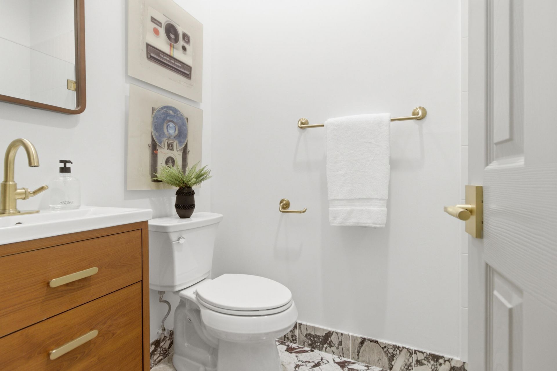 1505 Headquarters Plantation Drive Photo 31