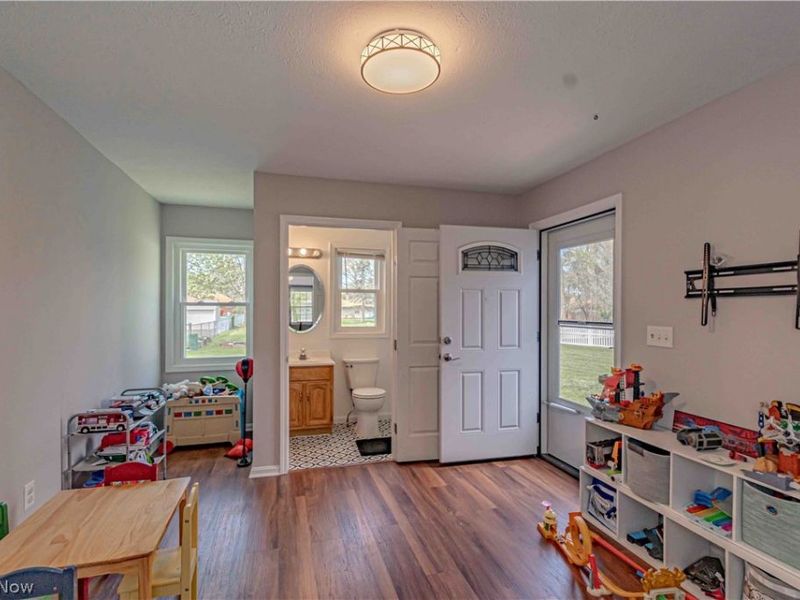 4154 Shelley Drive , North Olmsted, OH 44070 Photo 22