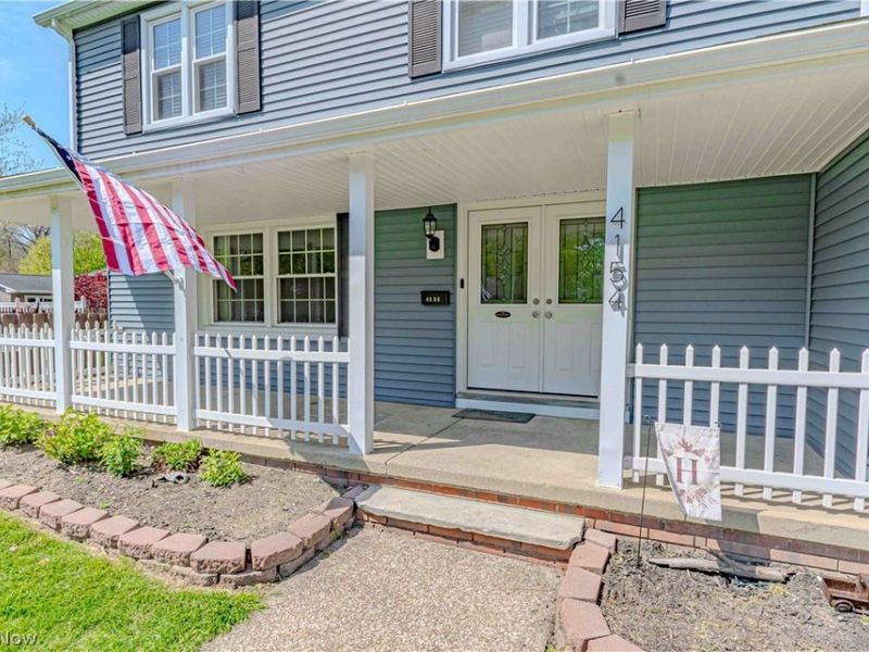 4154 Shelley Drive , North Olmsted, OH 44070 Photo 4