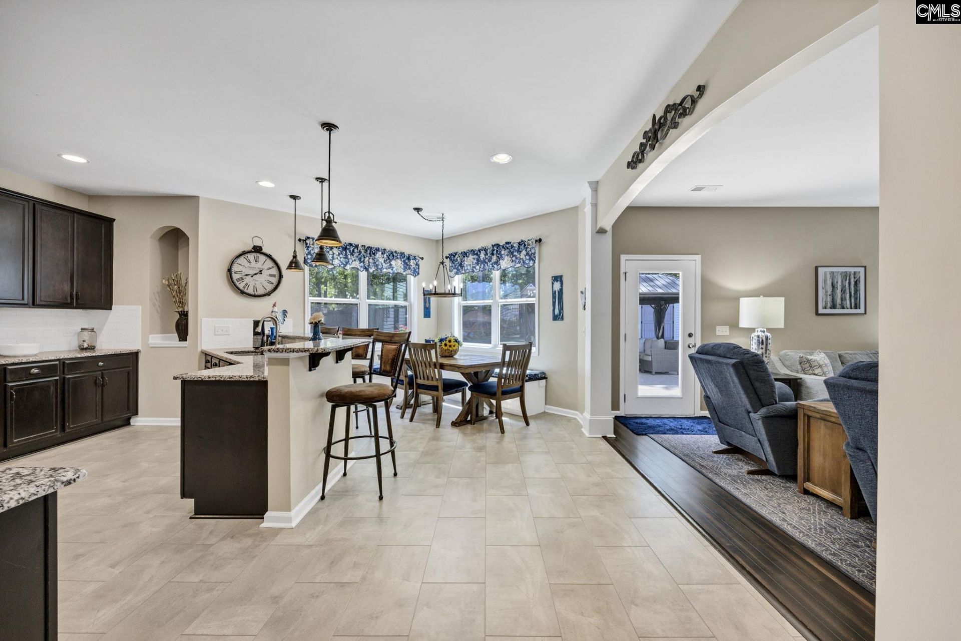 21 Leatherwood Drive  Photo 9