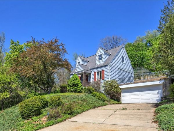 64 Victor Drive , Vandergrift, PA 15690