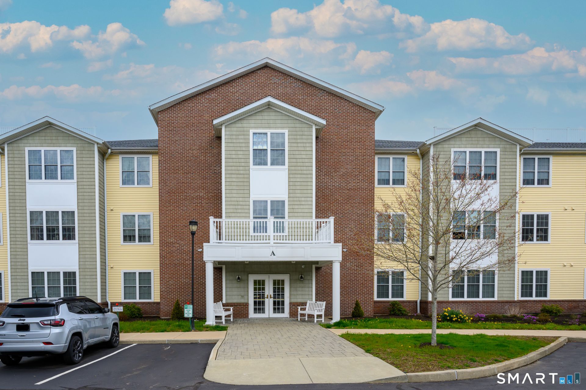 2590 Gold Star, Unit 106, Mystic, CT 06355 Main Photo