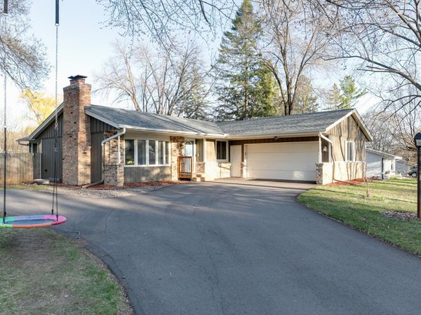 2750 Queensland Lane N, Plymouth, MN 55447