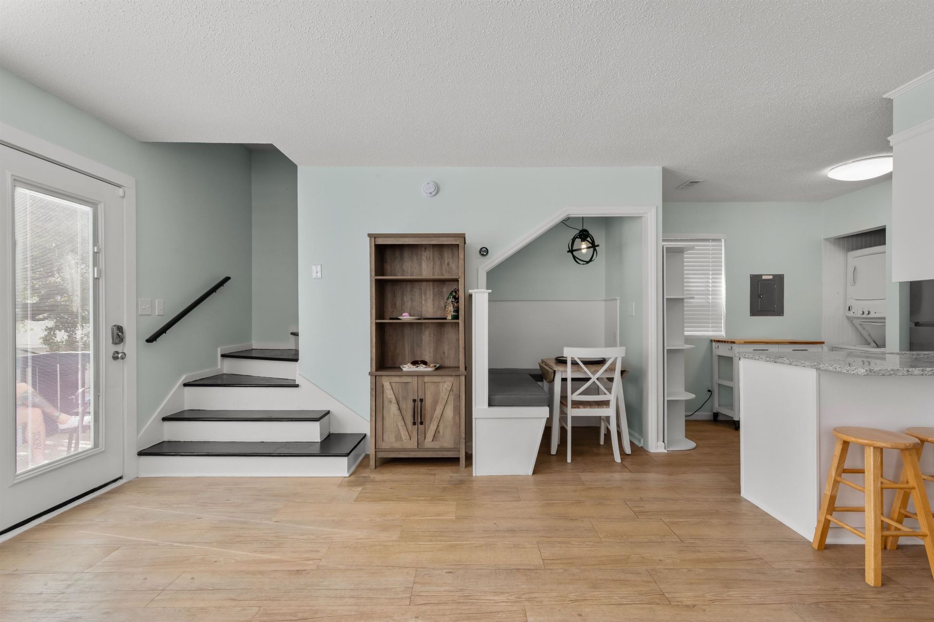 6001 - 1163 South Kings Hwy. Photo 14