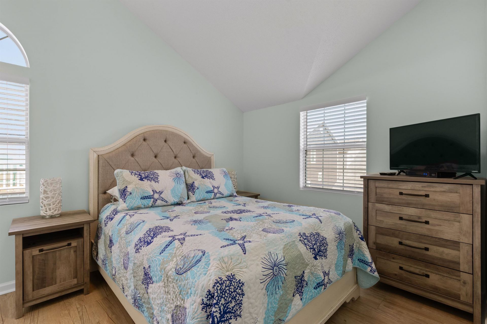 6001 - 1163 South Kings Hwy. Photo 30