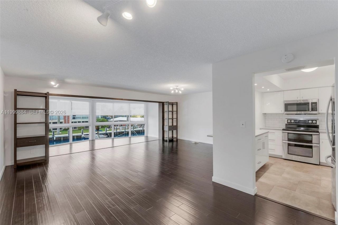 3050 NE 48th St, Unit 208, Fort Lauderdale, FL 33308 Photo