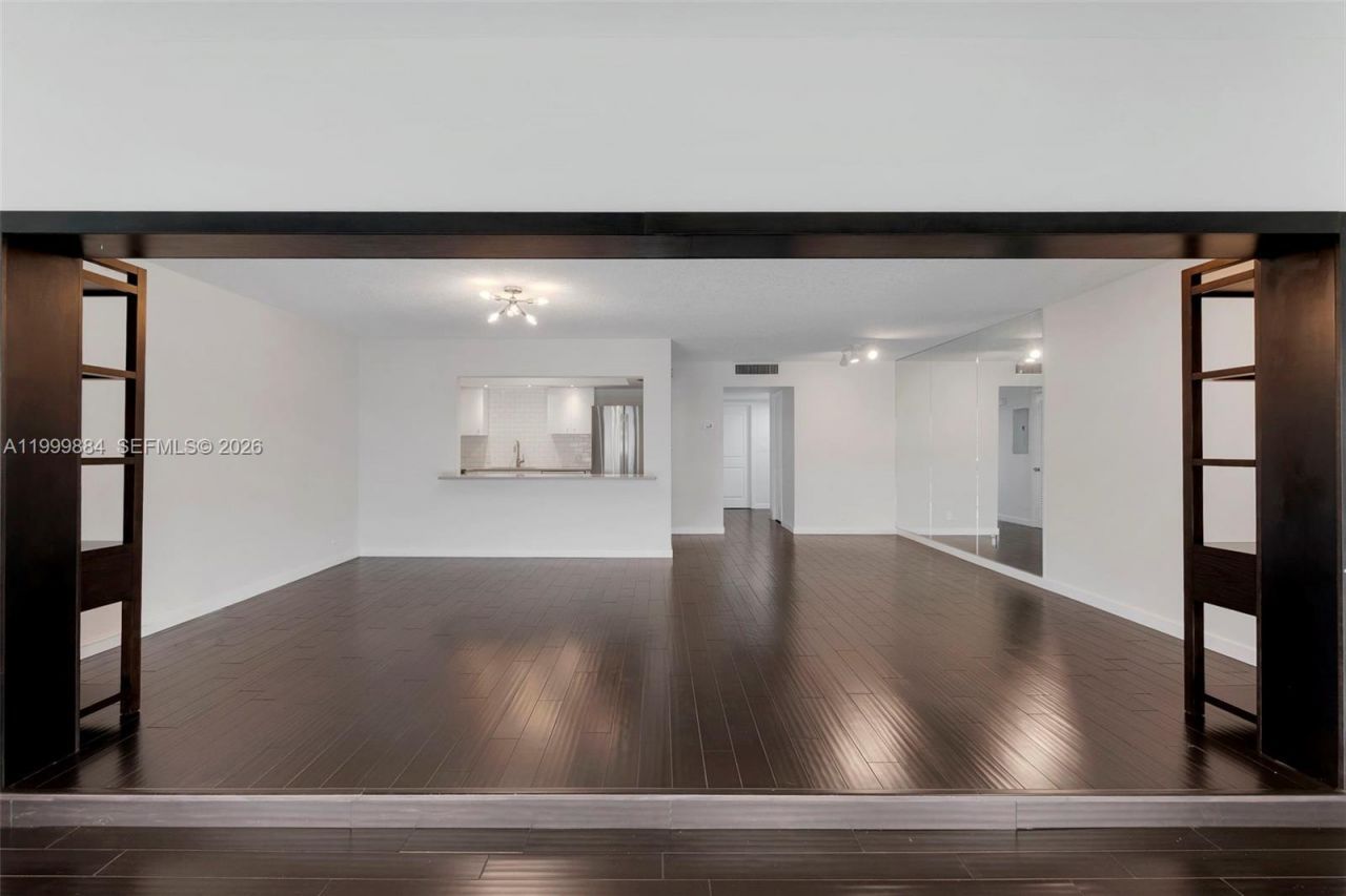 3050 NE 48th St, Unit 208, Fort Lauderdale, FL 33308 Photo