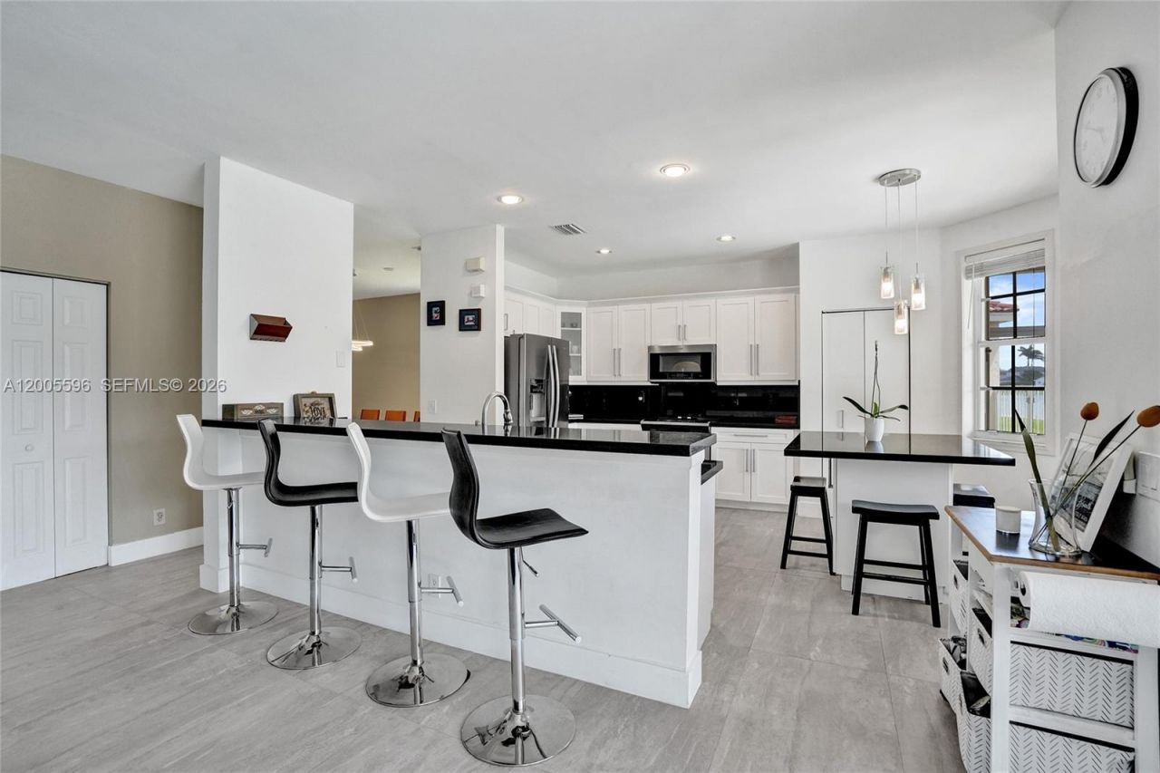 4281 Laurel Ridge Cir , Weston, FL 33331 Photo