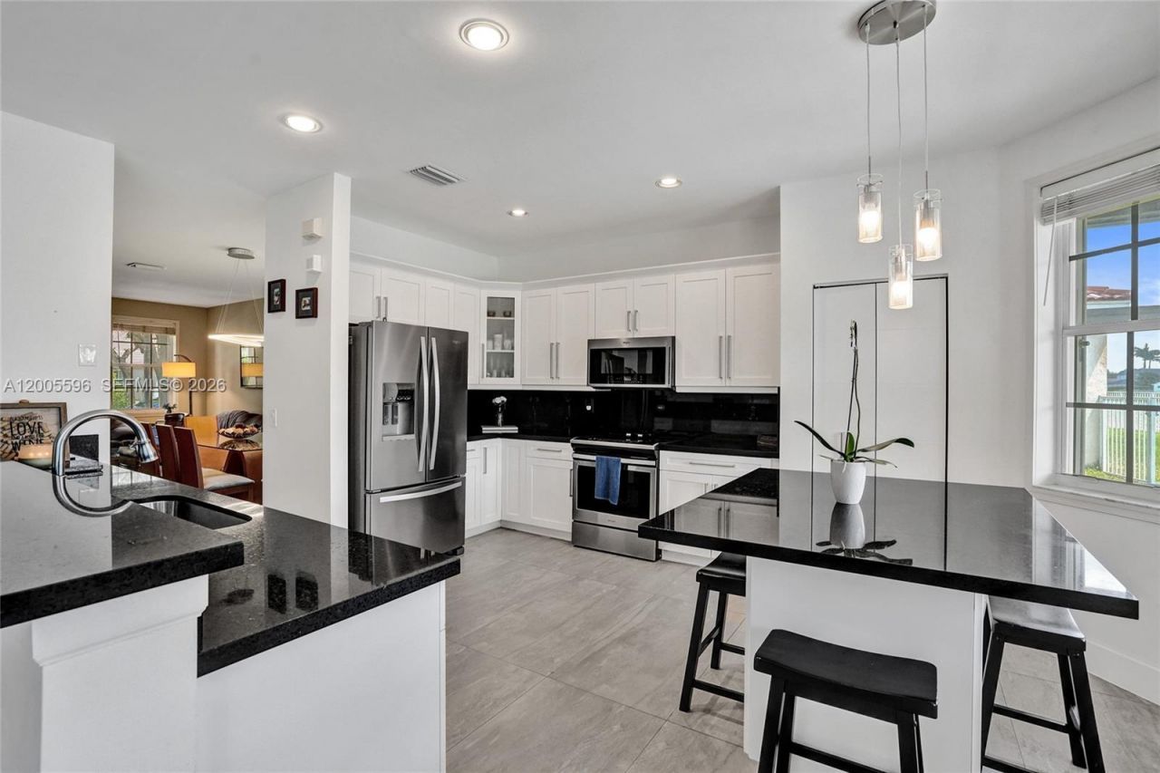 4281 Laurel Ridge Cir , Weston, FL 33331 Photo