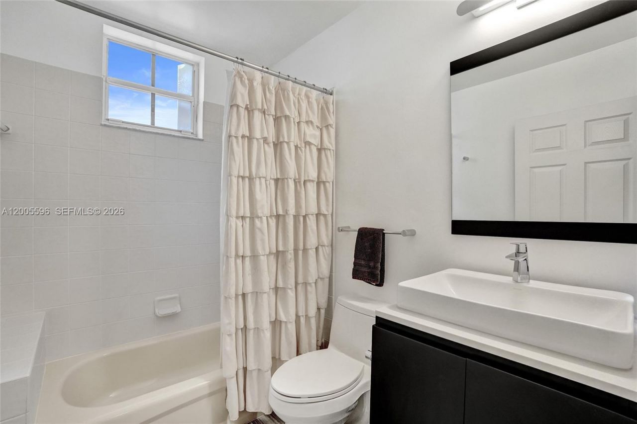 4281 Laurel Ridge Cir , Weston, FL 33331 Photo