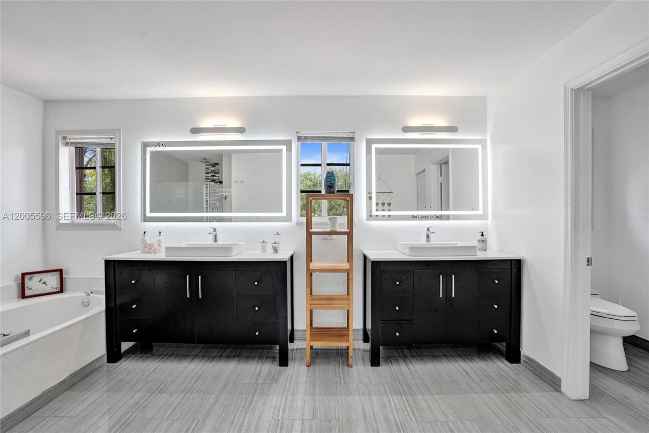 4281 Laurel Ridge Cir , Weston, FL 33331 Photo