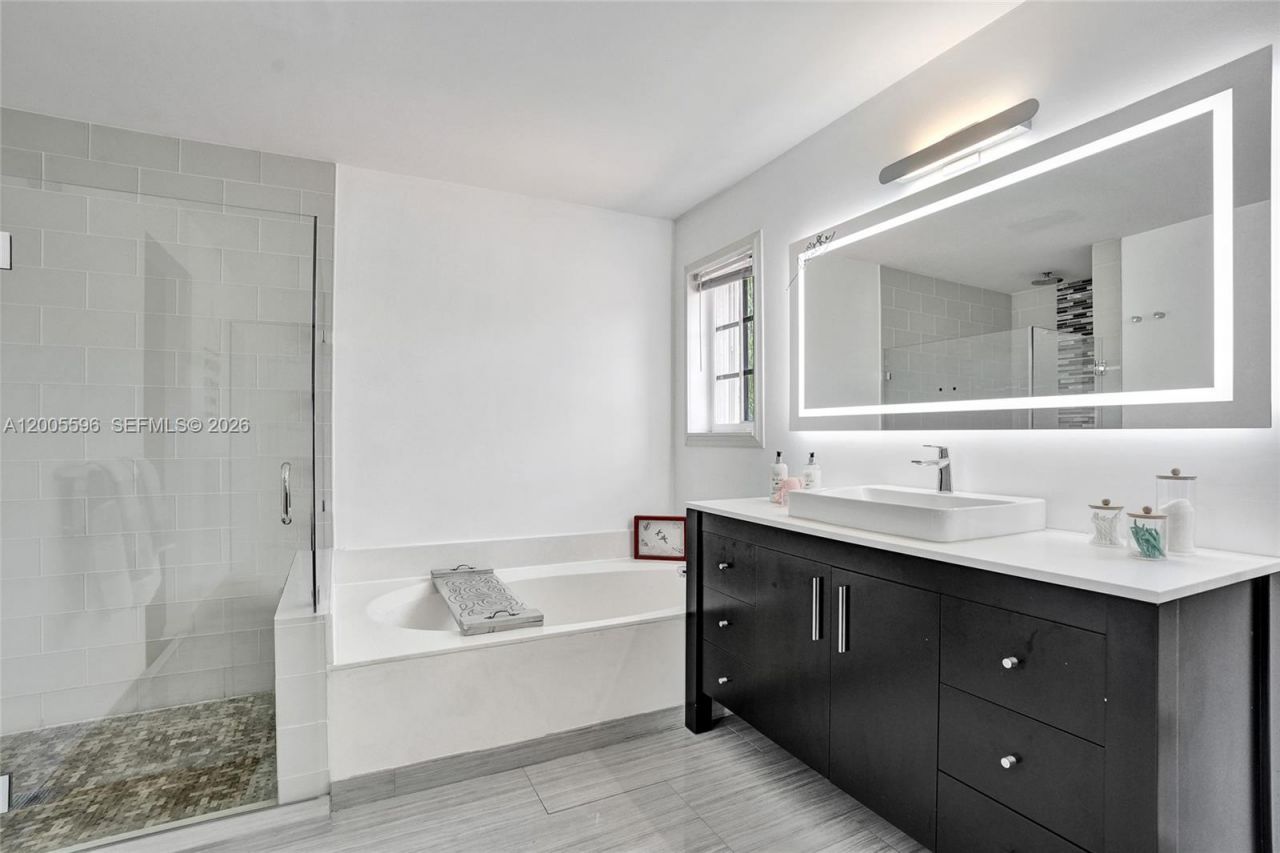 4281 Laurel Ridge Cir , Weston, FL 33331 Photo