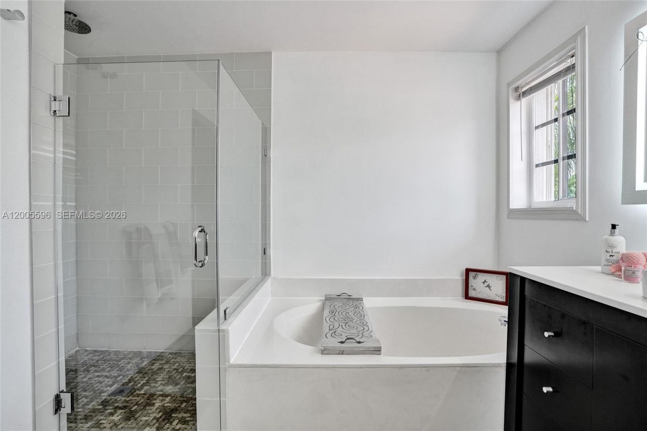 4281 Laurel Ridge Cir , Weston, FL 33331 Photo