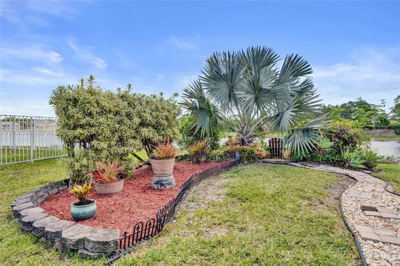 4281 Laurel Ridge Cir , Weston, FL 33331 Photo