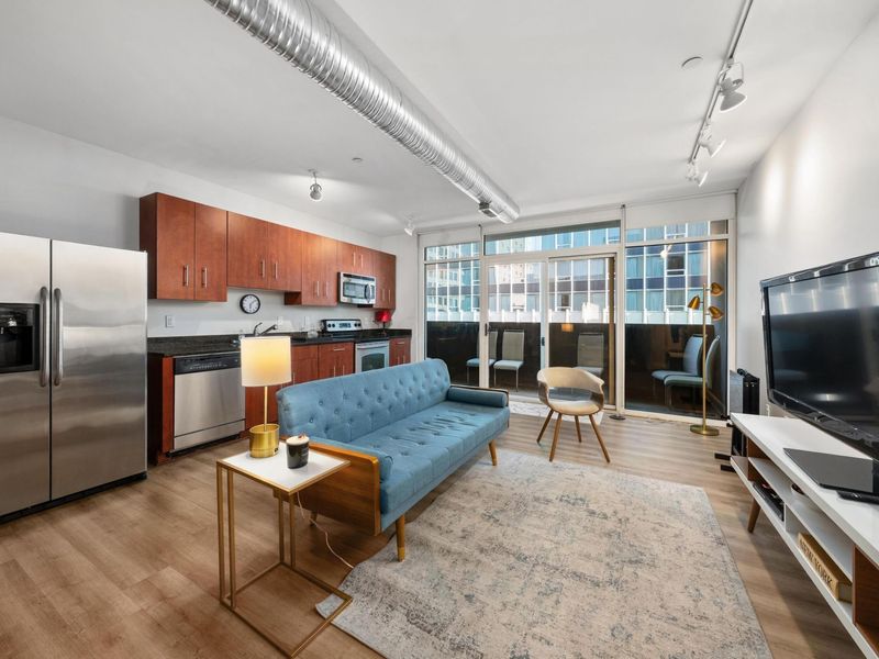 100 E Gay Street , Unit 501, Columbus, OH 43215 Photo 2