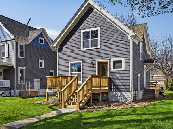 1516 6th Avenue SE, Cedar Rapids, IA 52403