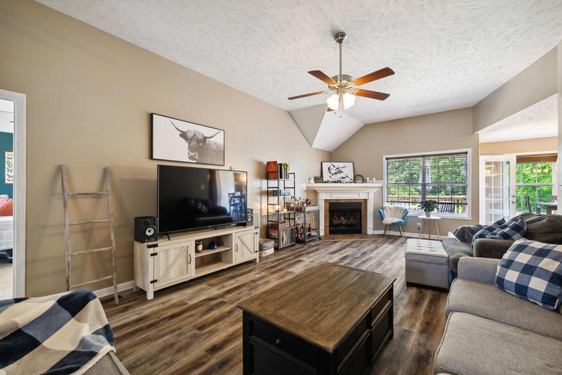 1337 Mutual Dr, Clarksville, TN 37042 Main Photo