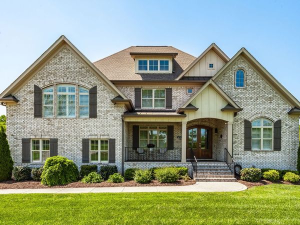 872 Douglas Bend Rd , Gallatin, TN 37066