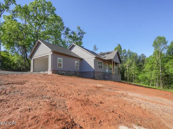 844 Pinebrooke Drive, Maryville, TN 37801