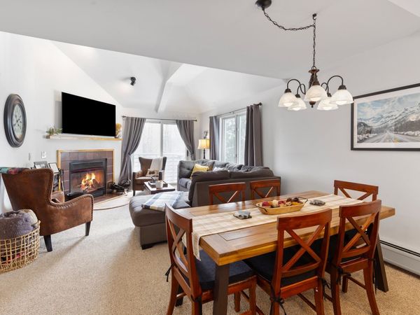329 Village Circle, Unit V8, Killington, VT 05751