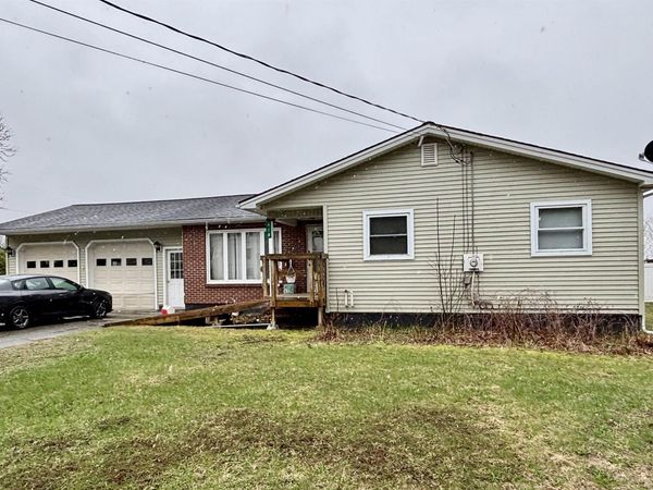 413 Elm Street, Derby, VT 05830