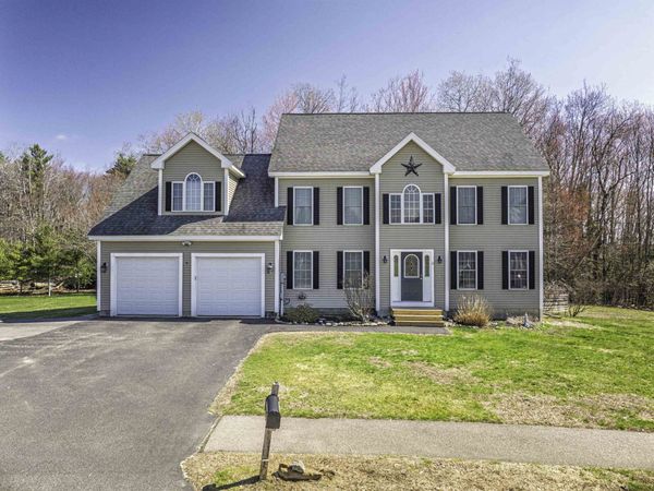 12 Maize Drive, Somersworth, NH 03878