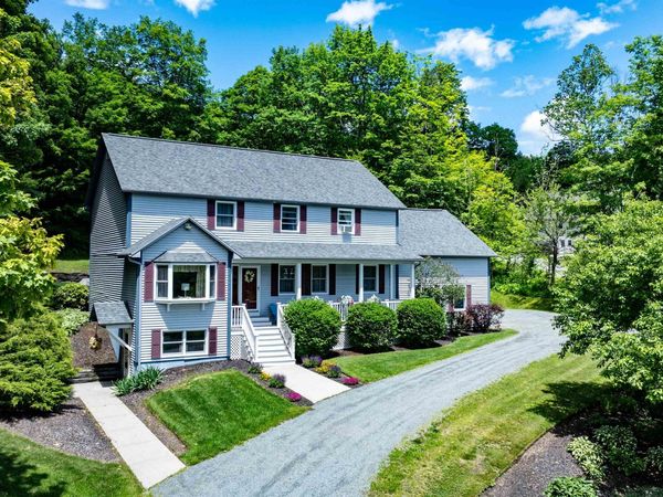 229 Meadowood Lane, Unit 6, Waterford, VT 05819