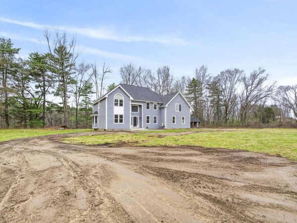 12 LeClair Drive, Hudson, NH 03051