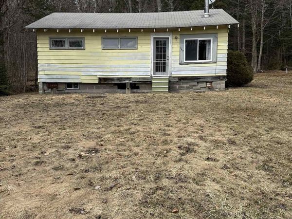 347 Hickory Road, Woodford, VT 05201