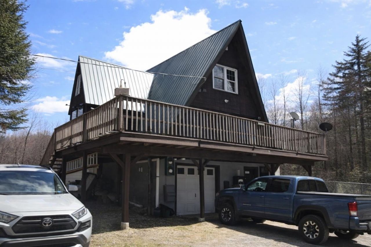 94 Washington Heights Road, Washington, NH 03280 Main Photo