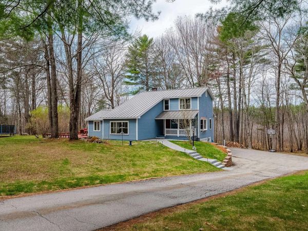 43 Moharimet Drive, Madbury, NH 03823