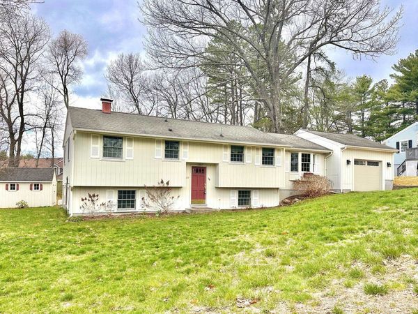 19 Pinewood Drive, Merrimack, NH 03054